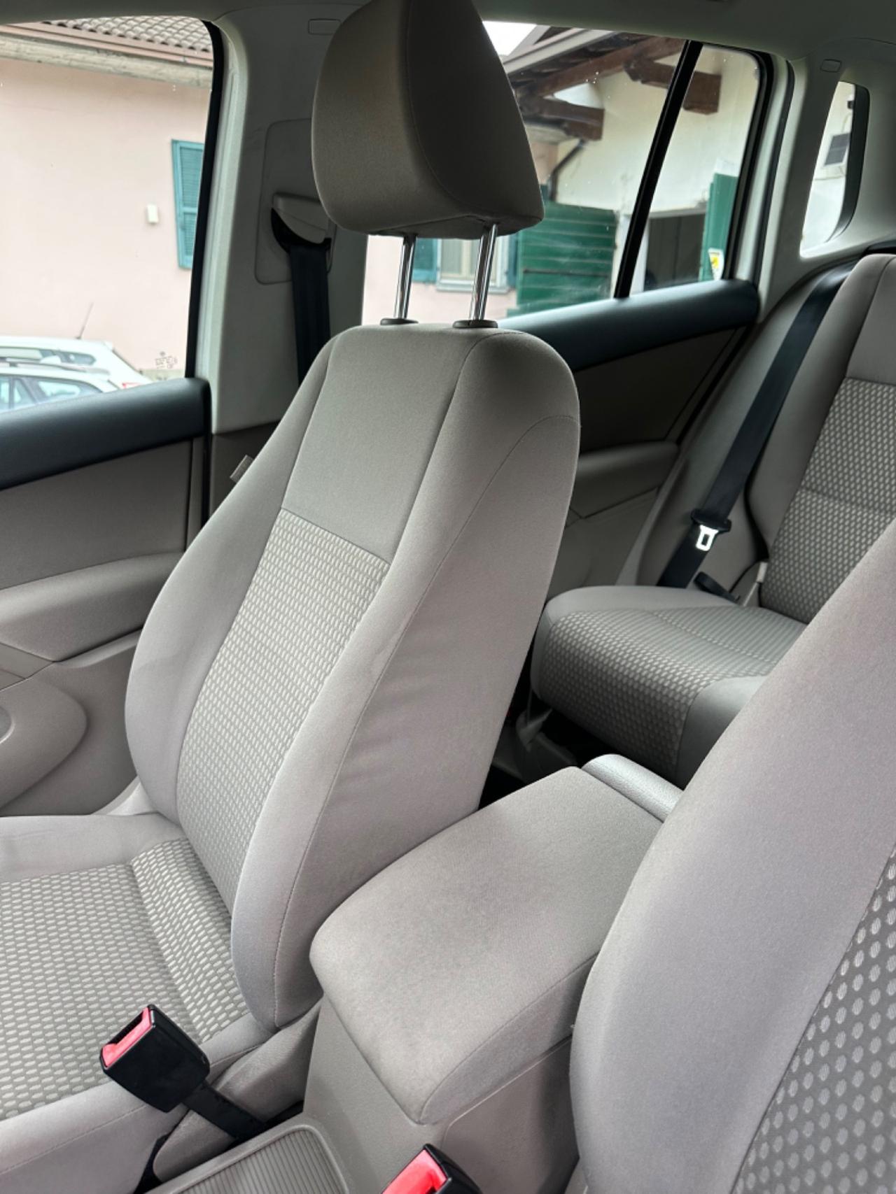 Volkswagen TIGUAN 1.4 TSI BLUEMOTION UNICOPR KMCERT