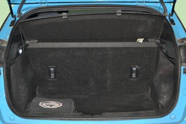 MG MG4 COMFORT 64Kwh