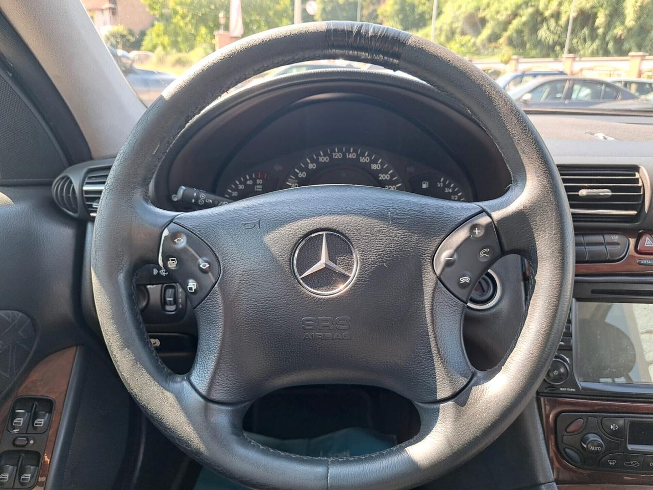 Mercedes-benz C 220 / 105KW / 143CV