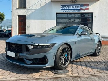 Ford Mustang Fastback 5.0 V8 Dark Horse