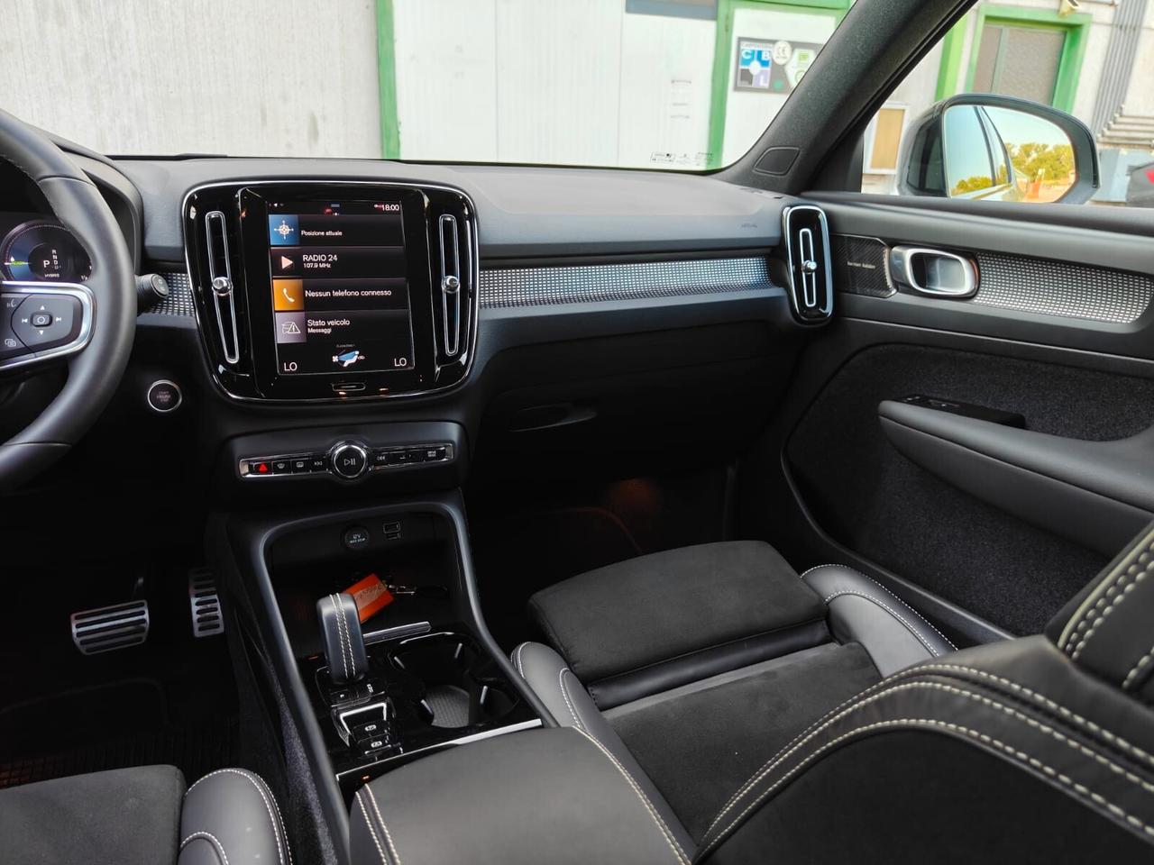 Volvo XC40 T5 Recharge Plug-in Hybrid automatico Plus Dark