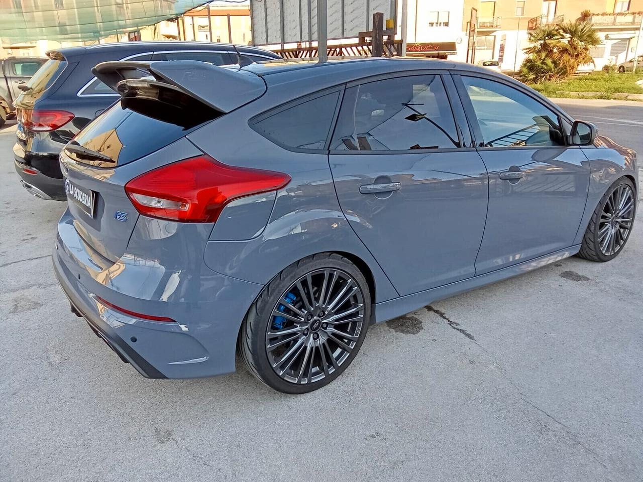 Ford Focus RS 2.3 350 CV AWD
