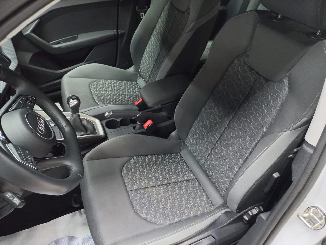 Audi A1 SPB 30 TFSI S tronic line edition
