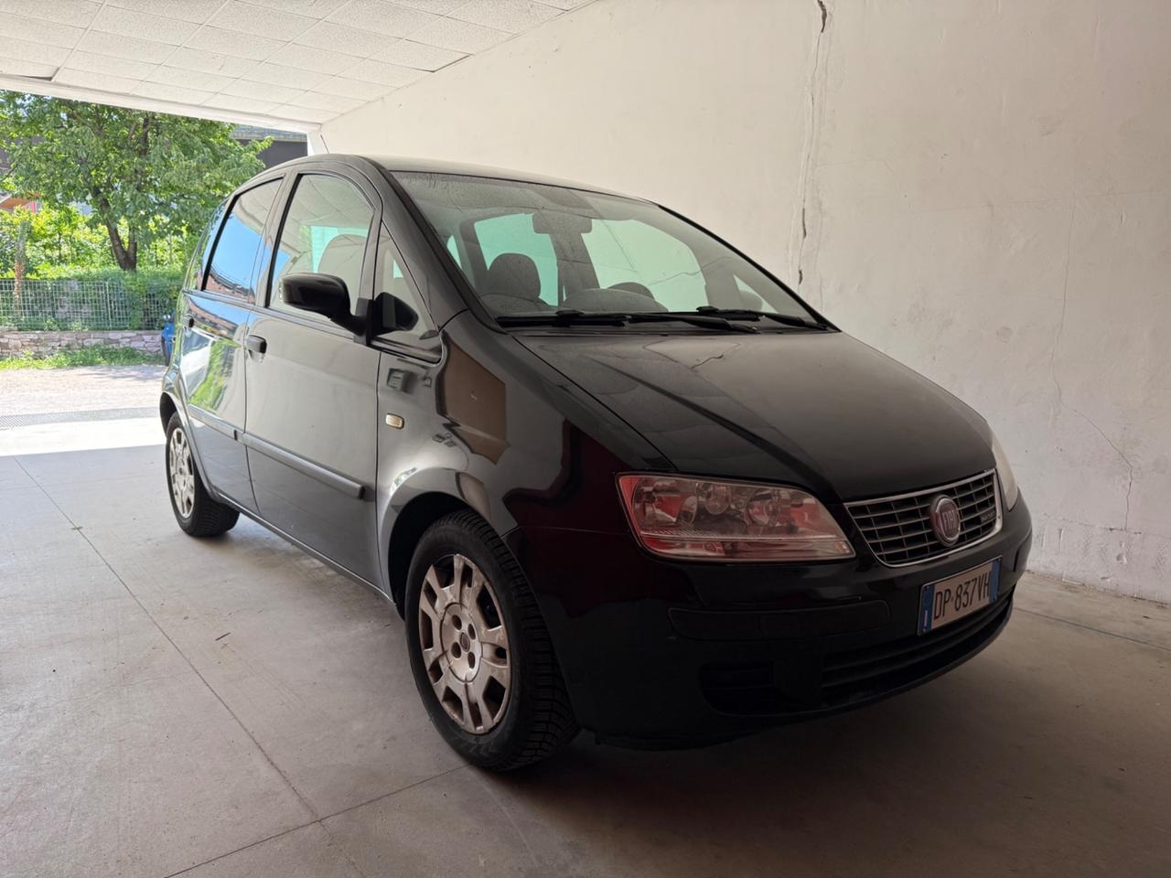 Fiat Idea 1.3 Multijet 16V 70 CV BlackStar NEOPATENTATI
