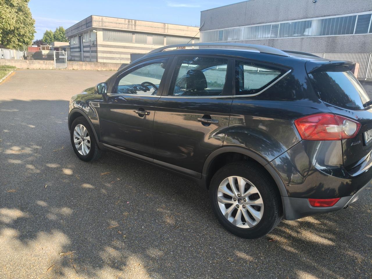 Ford Kuga 2.0 TDCi 4WD SOLO 128.000 KM