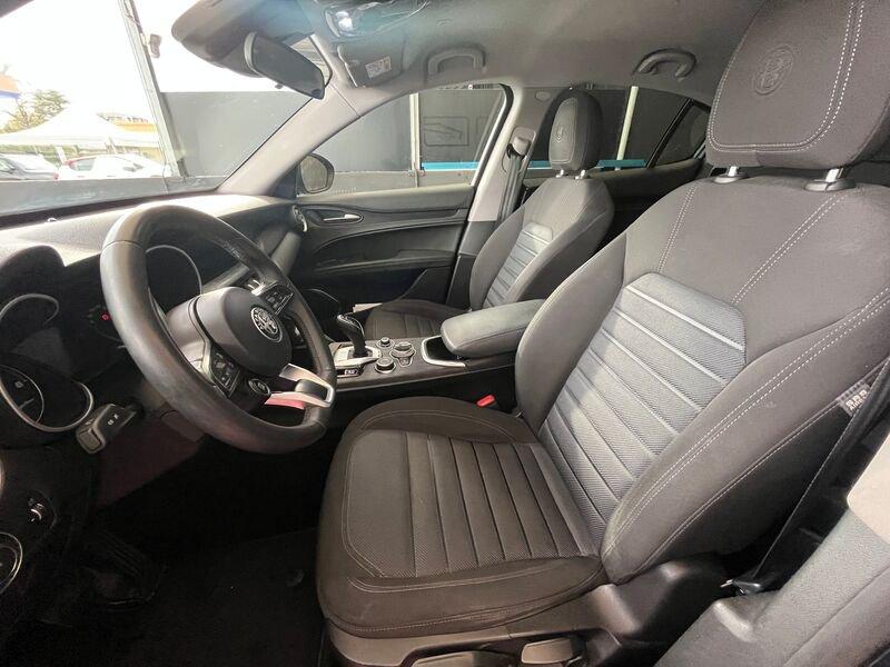 Alfa Romeo Stelvio Stelvio 2.2 t Super rwd 160cv auto