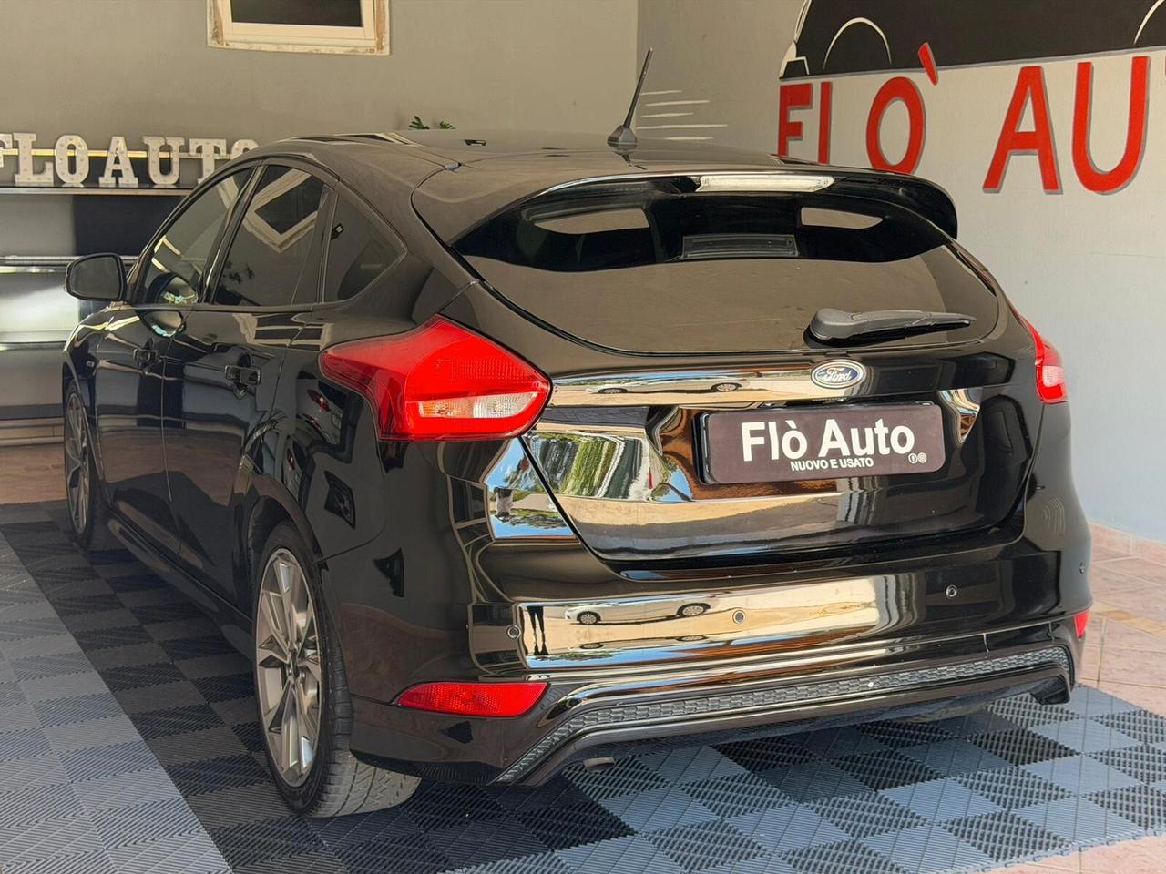 Ford Focus 1.5 TDCi (Diesel) 120cv ST-Line