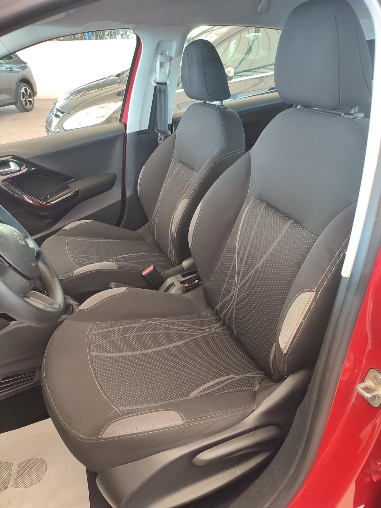 Peugeot 208 1.4 HDi 68 CV 5 porte Business