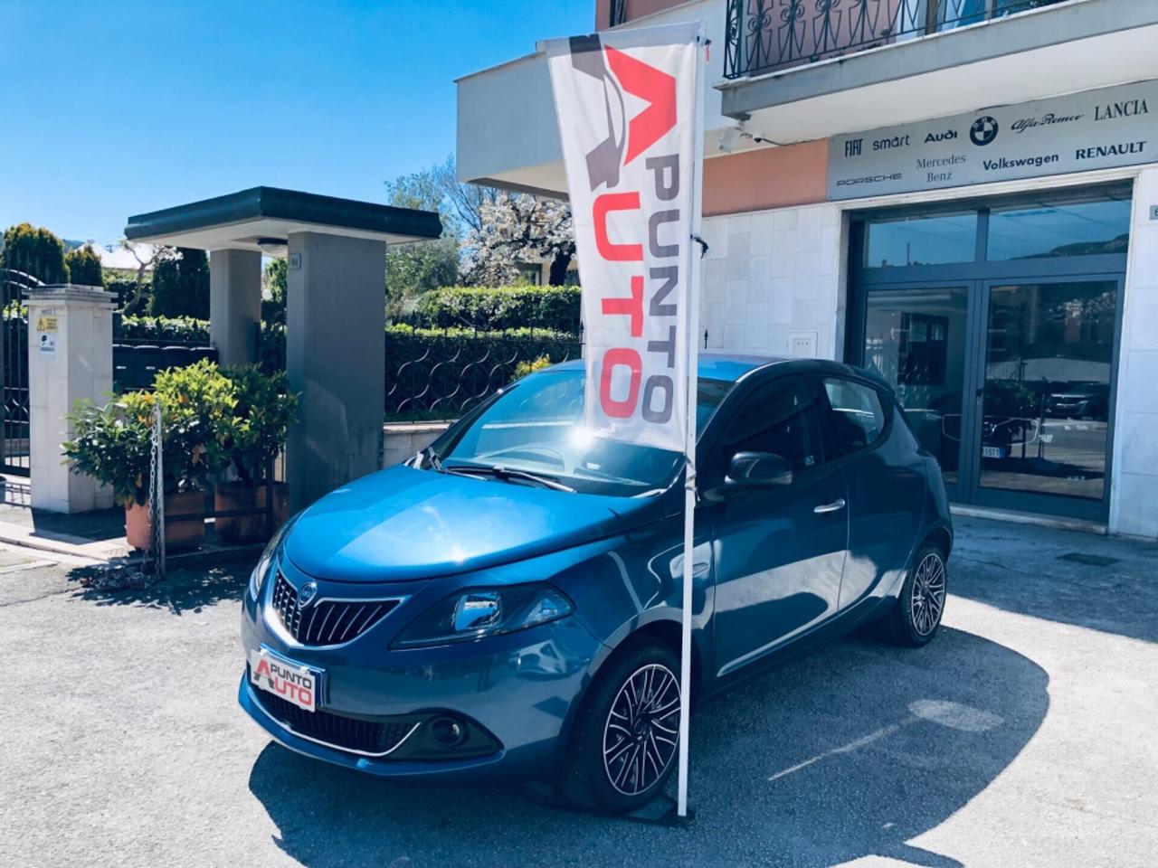 Lancia Ypsilon 1.0 5 porte S&S Hybrid Gold CARPLAY