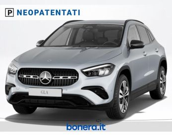 Mercedes GLA 180 180 Progressive Advanced Plus 7G-DCT