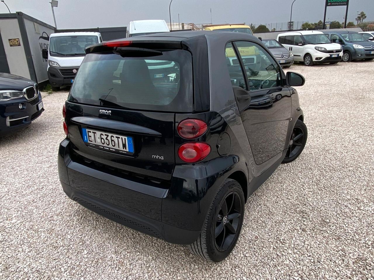 Smart ForTwo 1000 45 kW MHD coupé pure