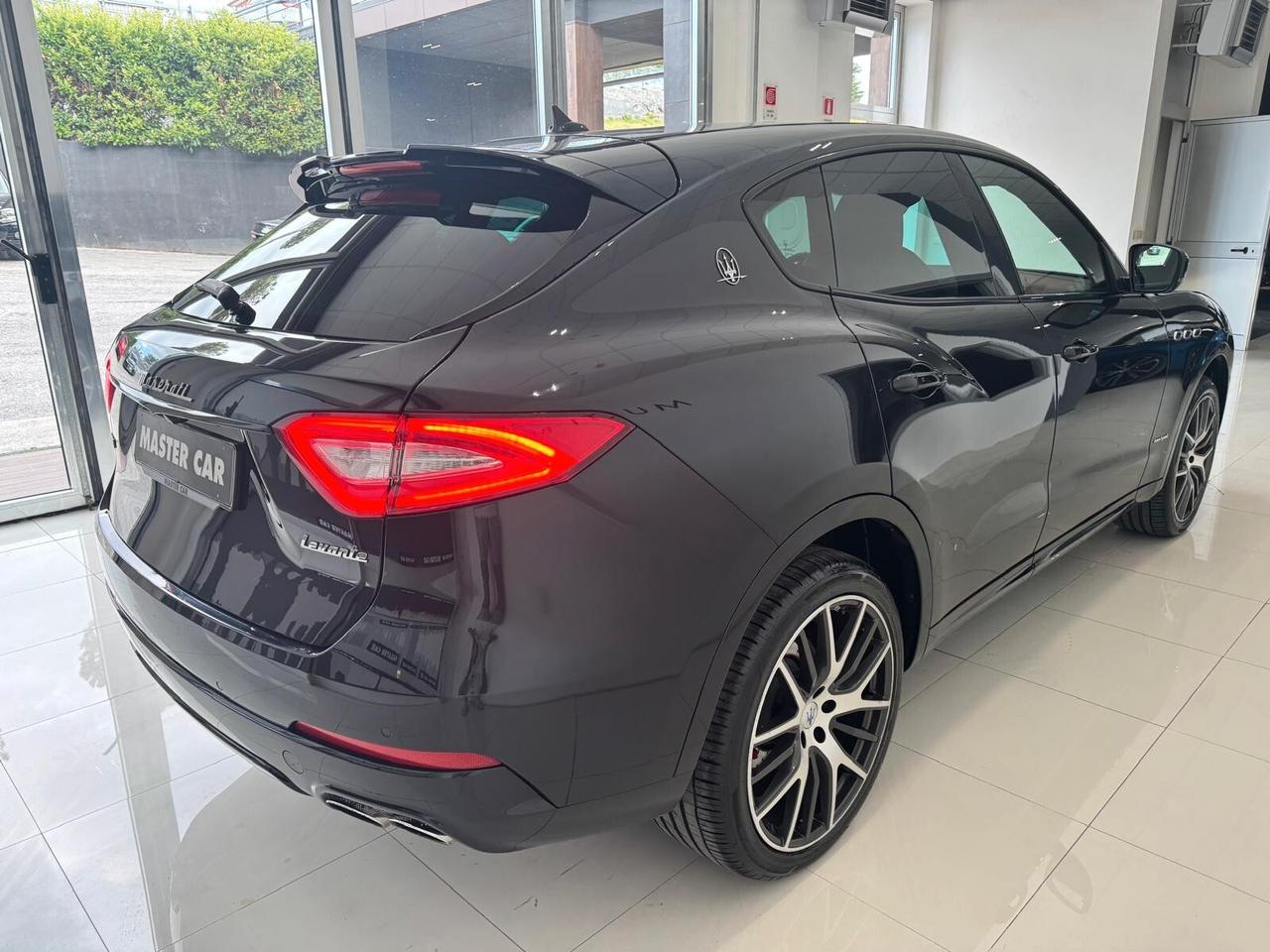 Maserati Levante V6 430 CV AWD SQ4