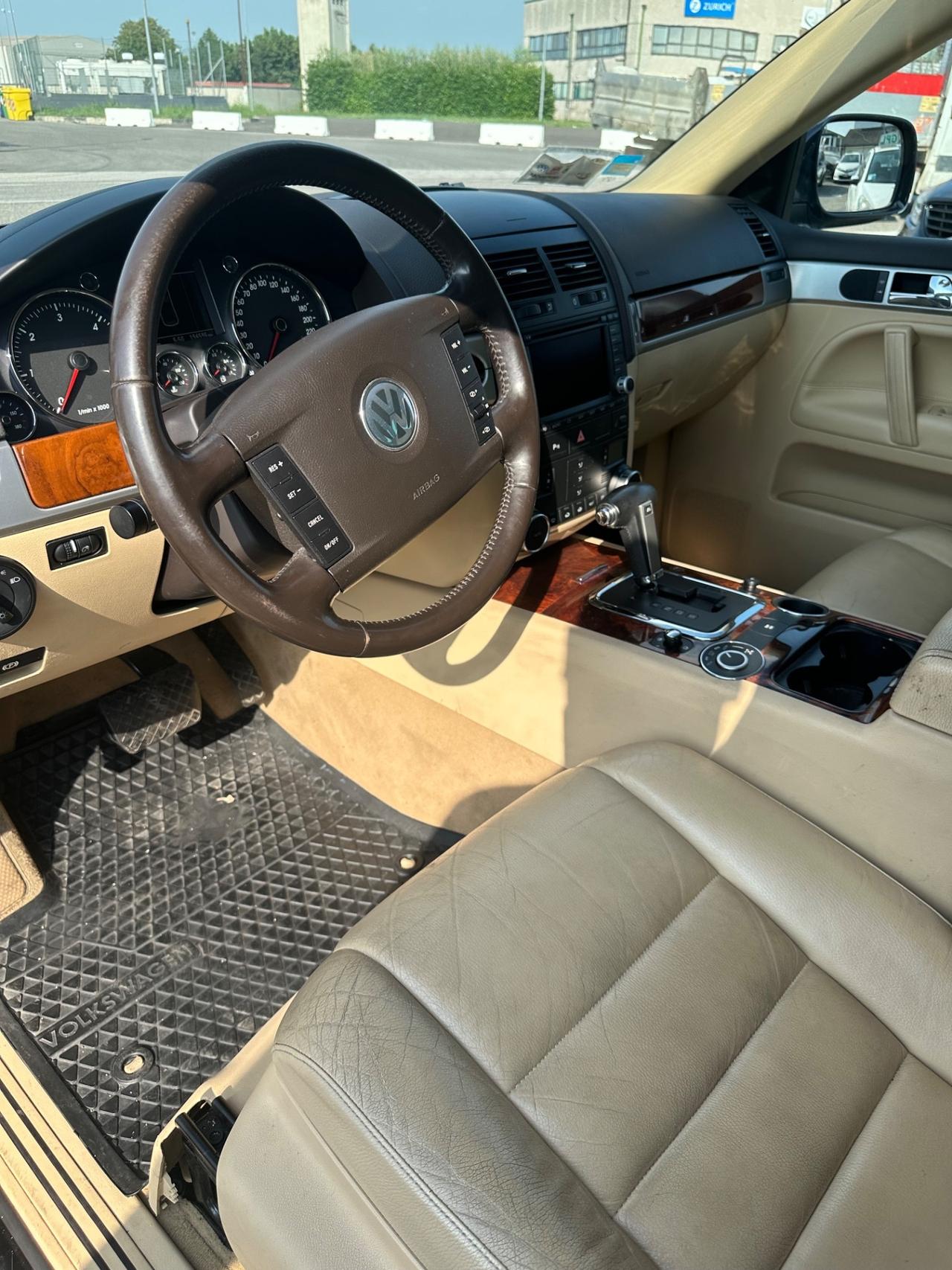 Volkswagen Touareg 3.0 V6 TDI DPF tiptronic Exclusive