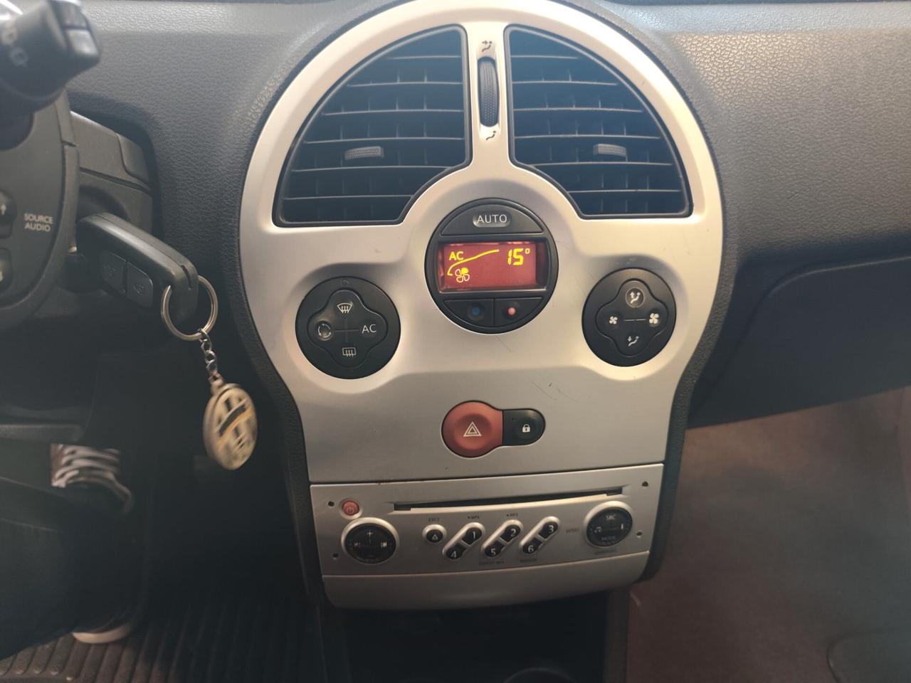 Renault Modus 1.5 dCi 85CV Dynamique