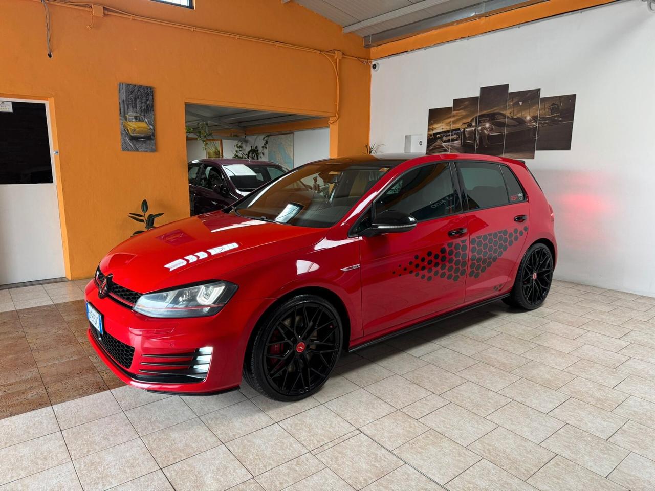 Volkswagen Golf GTI Performance 2.0 TSI DSG 5p. BlueMotion Technology
