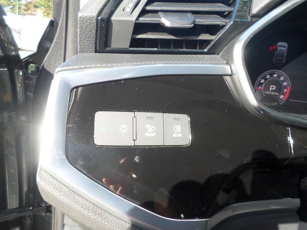 Audi Q3 SPB 35 TFSI S line edition
