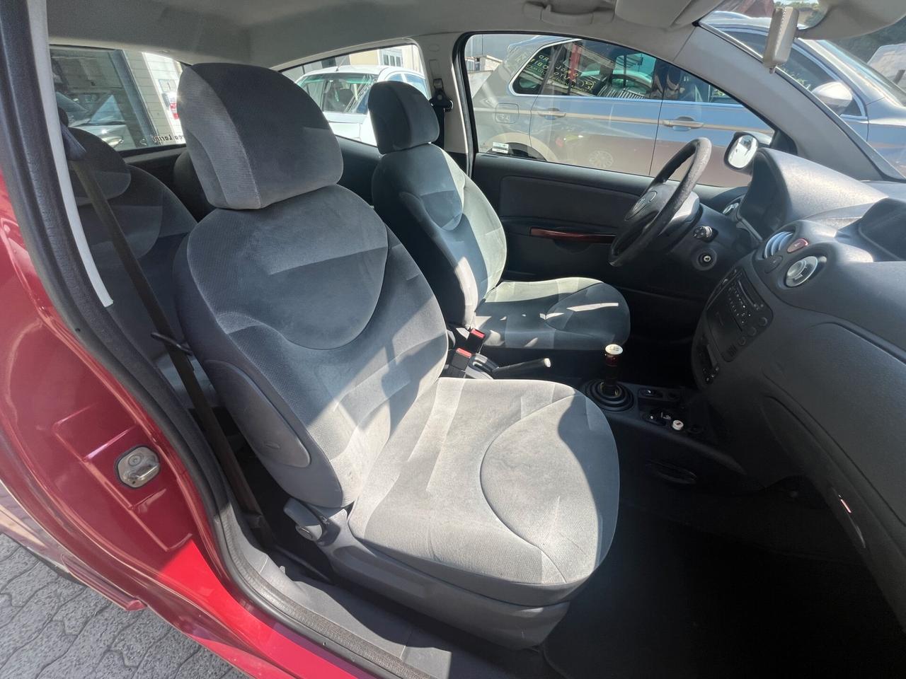 Citroen C2