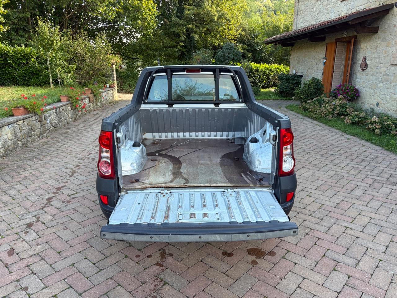 Dacia Logan 1.6 BENZINA/GPL Pik Up 2 POSTI