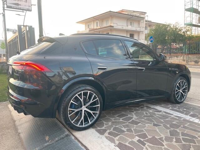 Maserati Grecale MHEV 330 CV AWD Modena