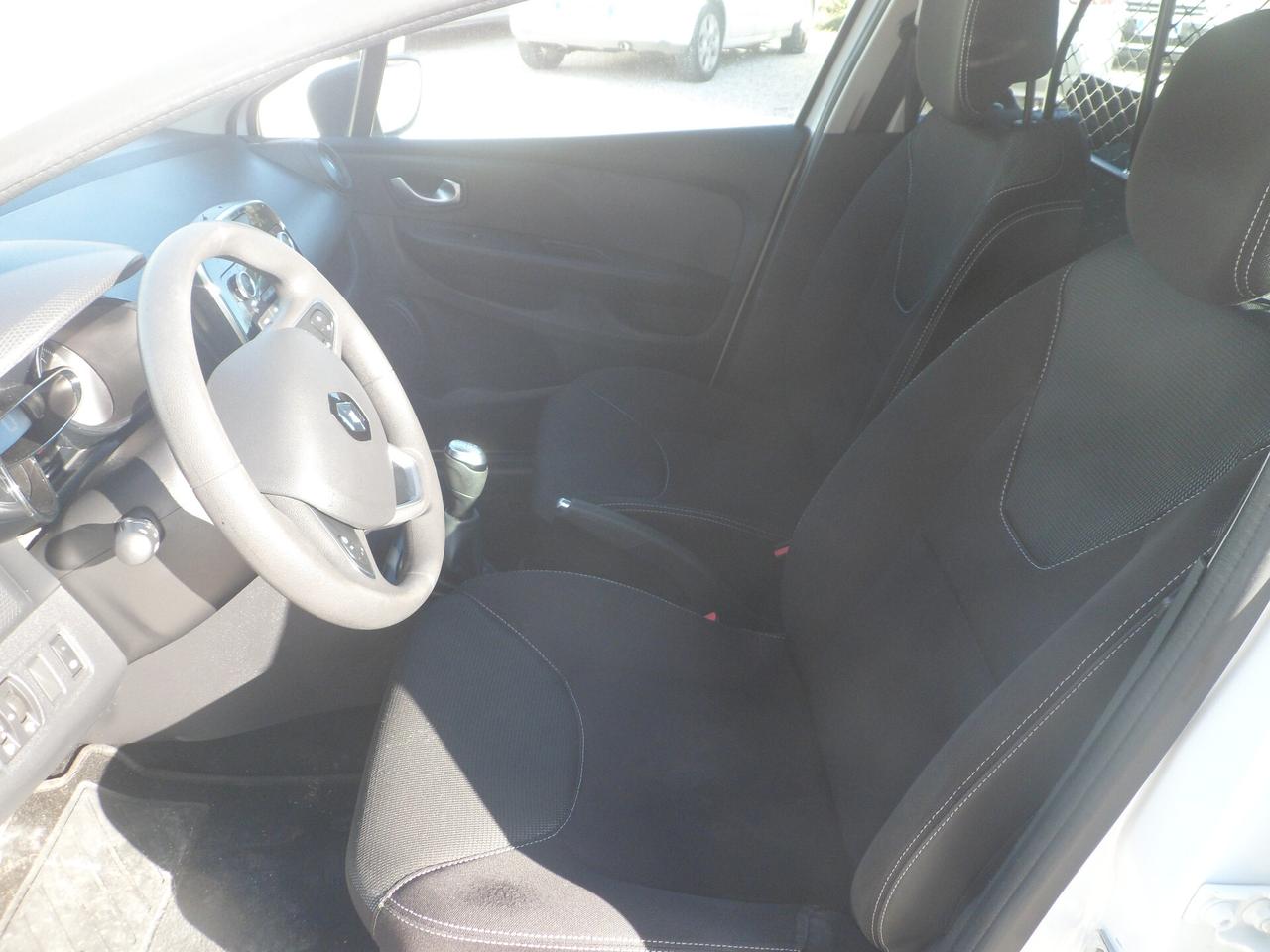 Renault Clio van