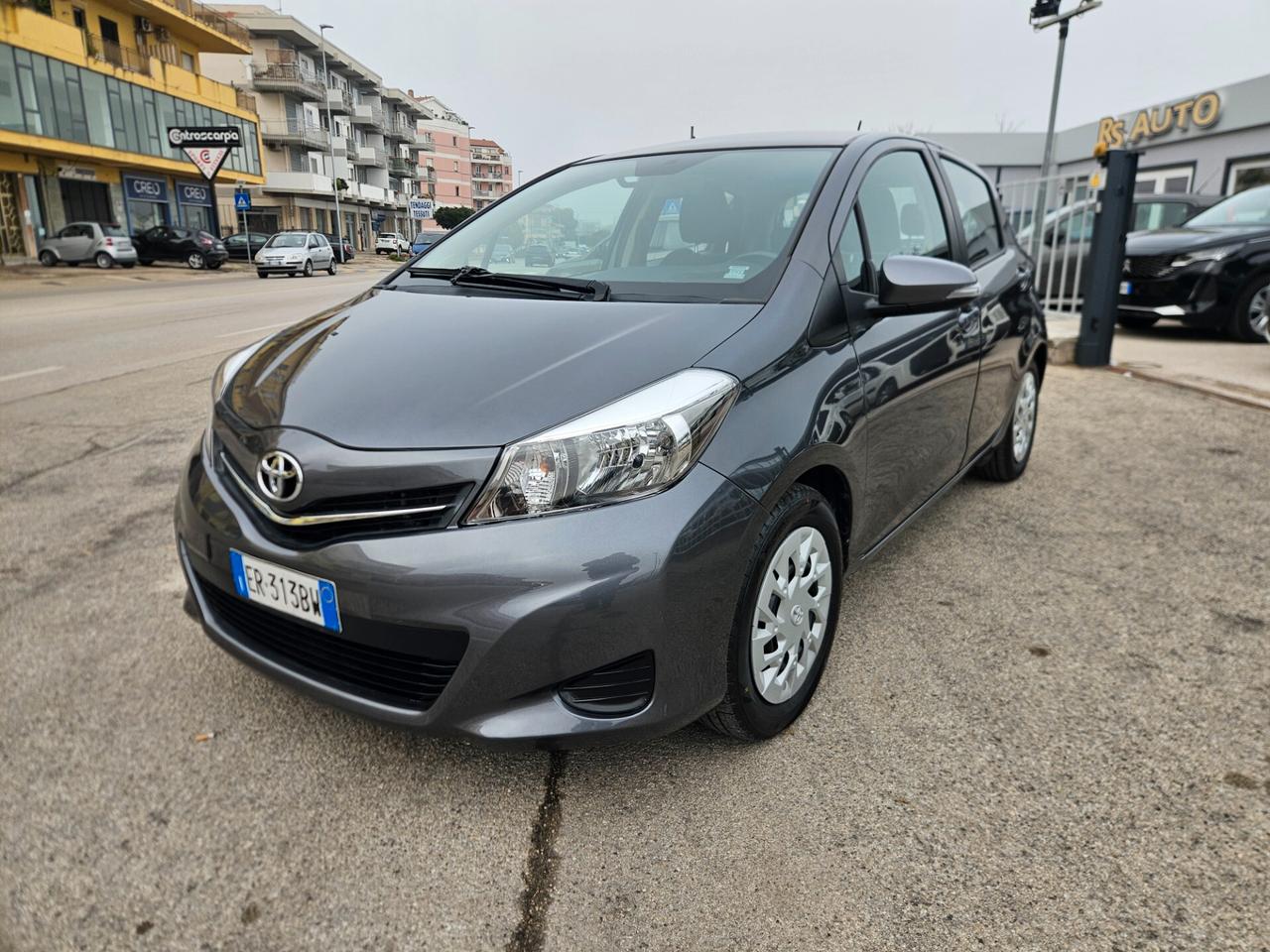 Toyota Yaris 1.4 D-4D 5 porte Style 90cv 6marce