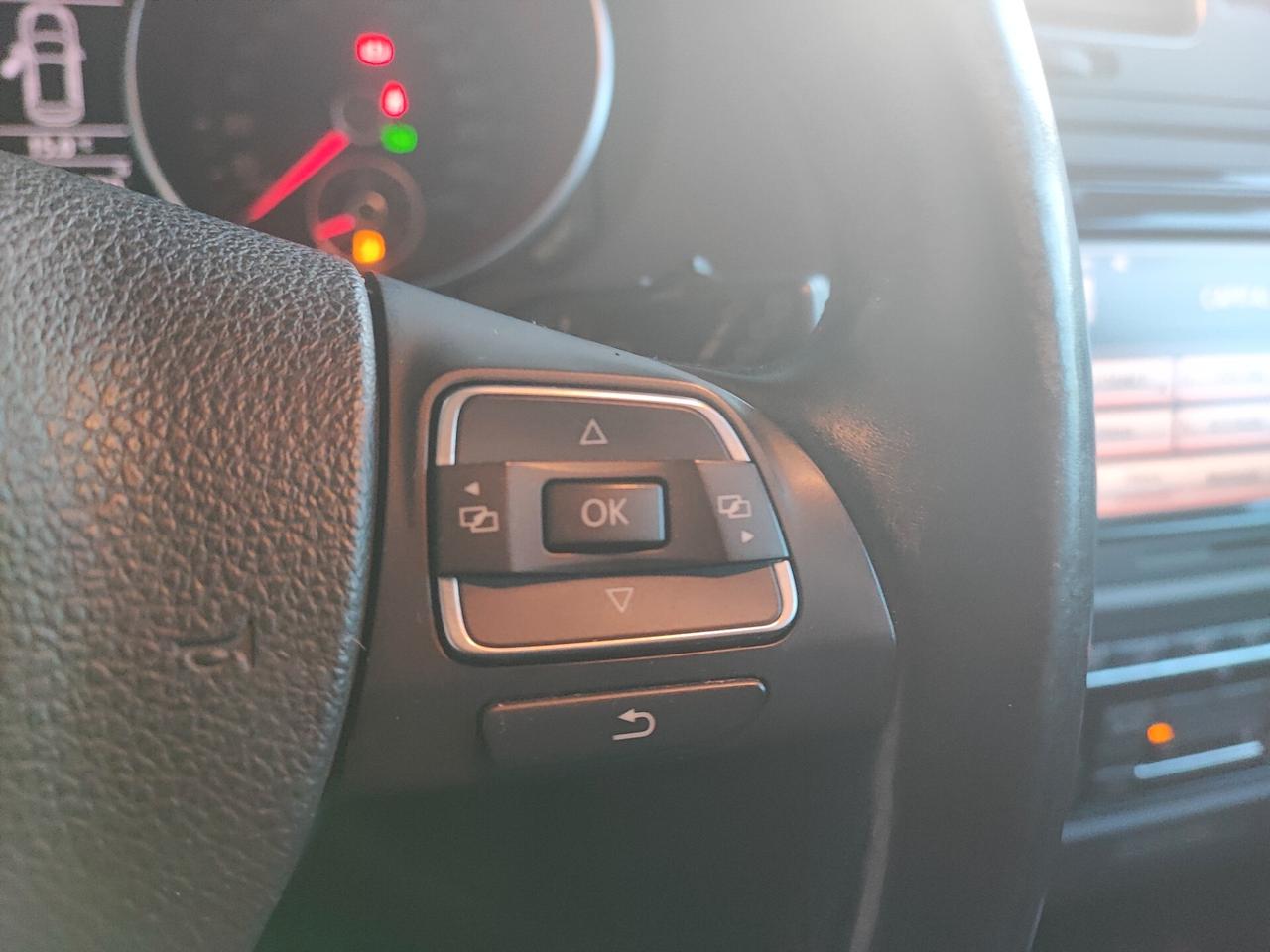 Volkswagen Golf 1.6 TDI DPF DSG 3p. Highline