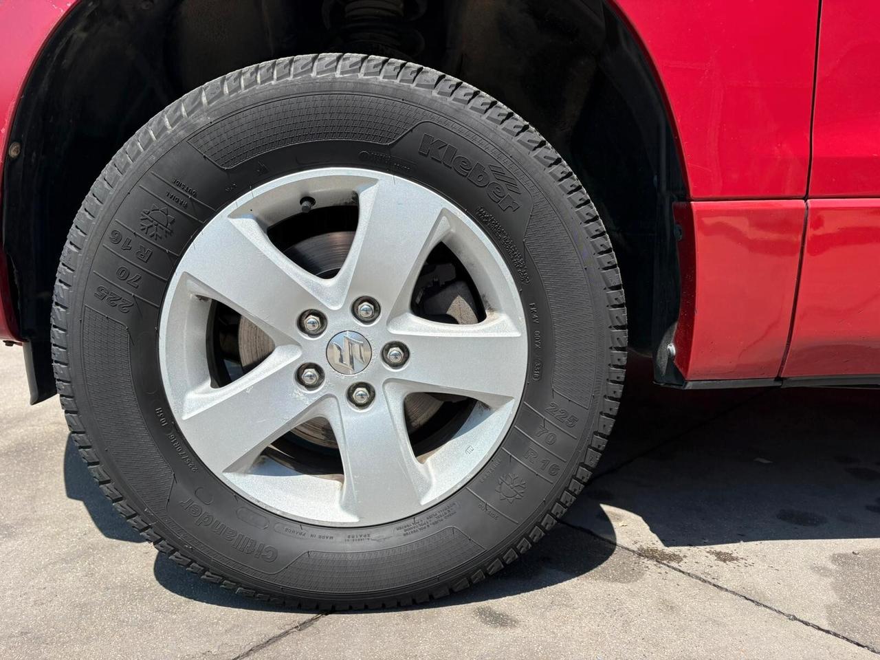 Suzuki Grand Vitara 2.0 16V 5 P GPL UNI PROP