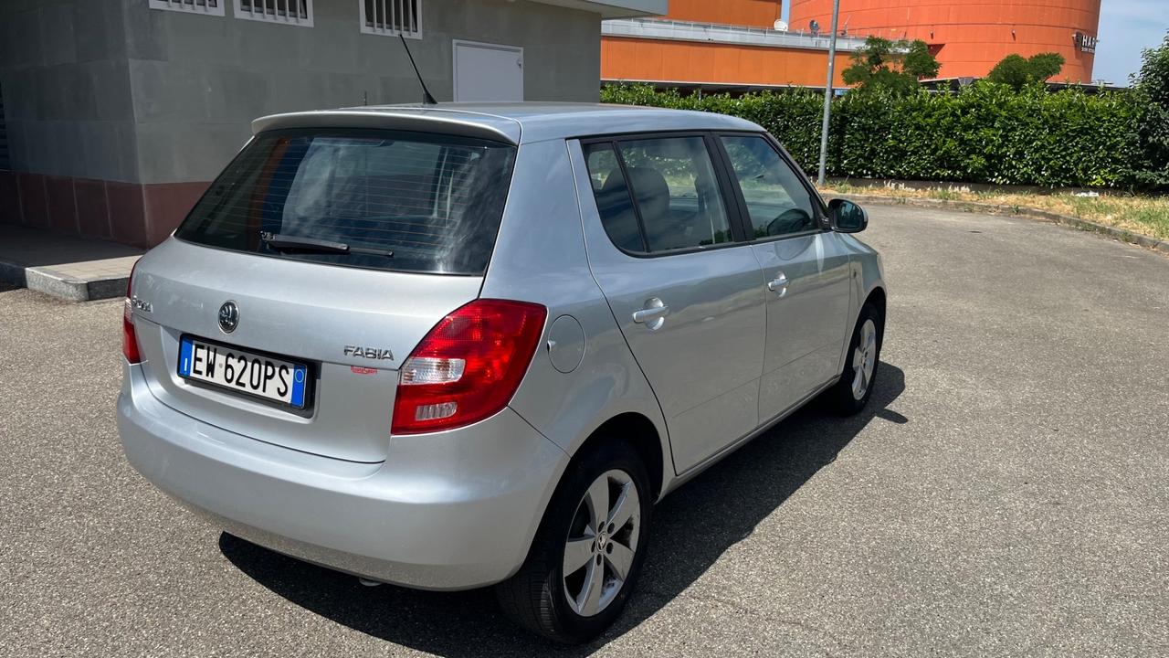 Skoda Fabia 1.2 12V 70CV 5p. Drive