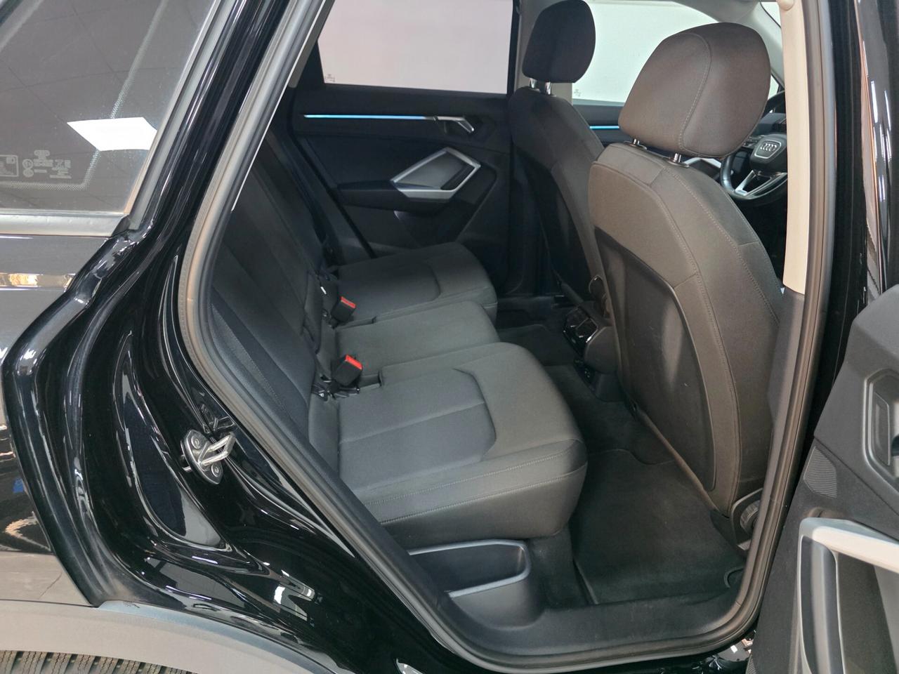 Audi Q3 35 TDI S tronic Business Advanced