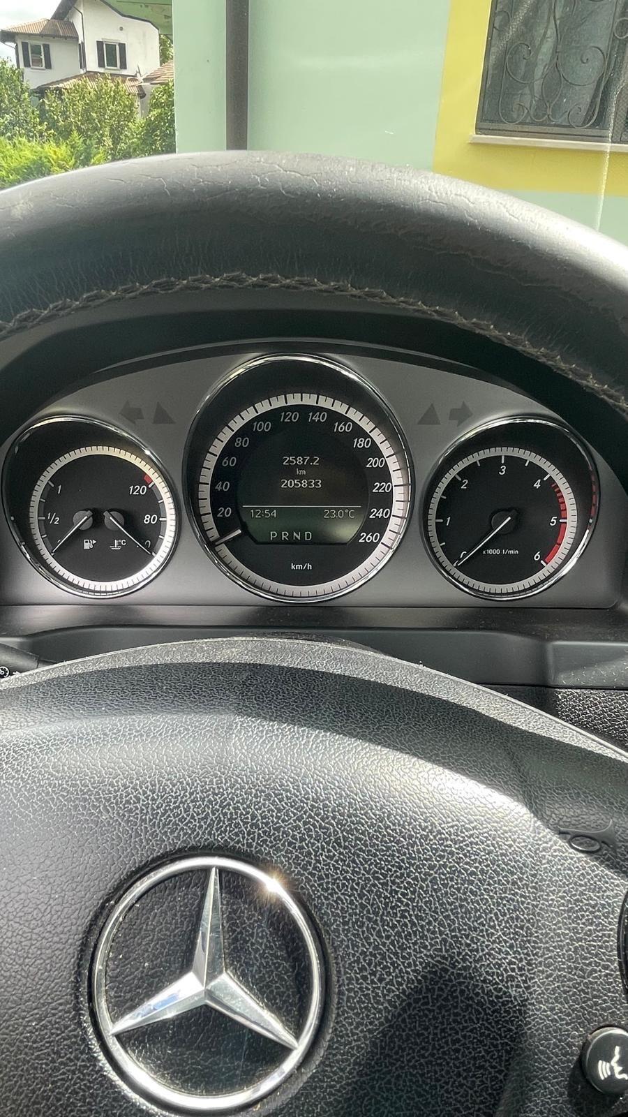 Mercedes-benz C 220 200 CDI BlueEFFICIENCY Avantgarde