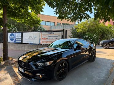 Ford Mustang km.42.000! AUTOM. 6M 317 HP