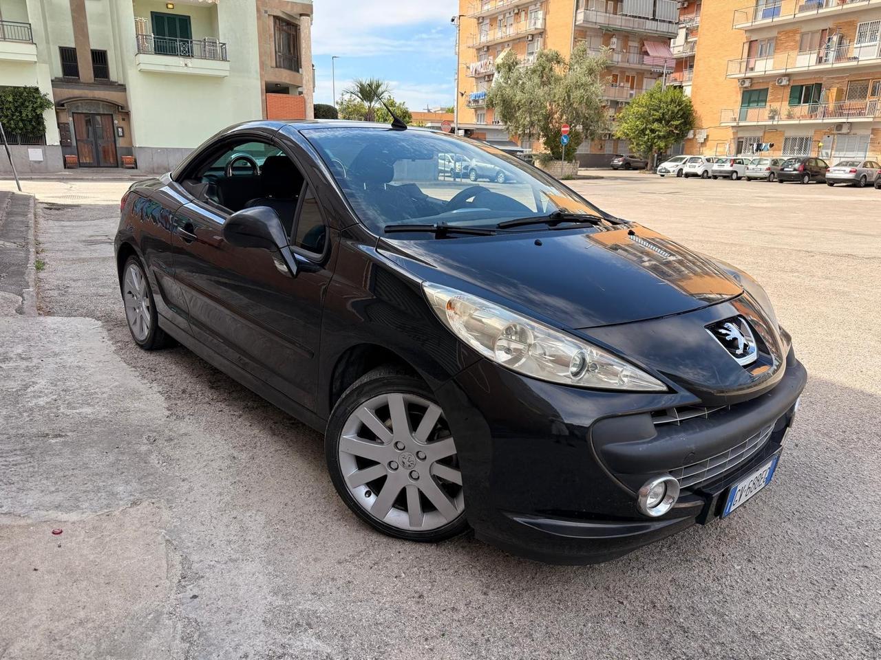 Peugeot 207 1.6 HDi 110CV CC Roland Garros