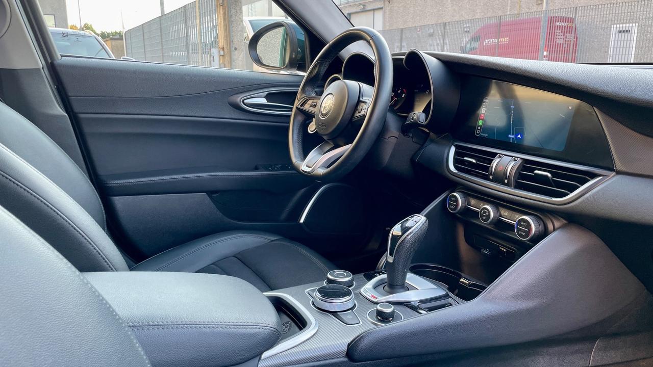 ALFA ROMEO GIULIA 2.2 TURBODIESEL SPRINT 190CV - FULL LED, PELLE, CAR PLAY