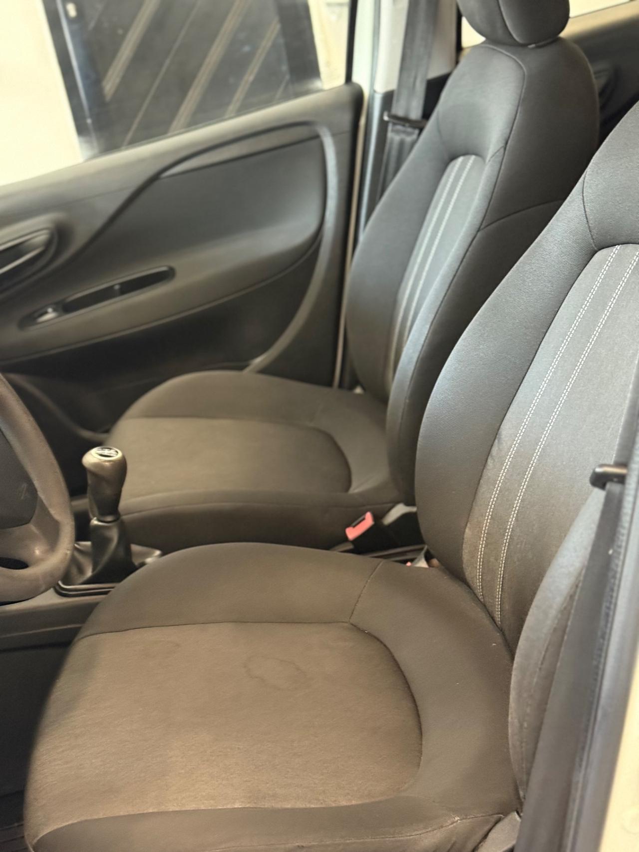 Fiat Punto 1.3 MJT II S&S 95 CV 5 porte Lounge