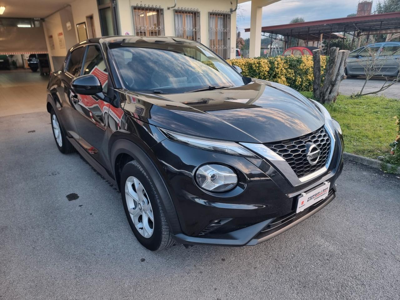 Nissan Juke 1.0 DIG-T N-CONNECTA 114 CV