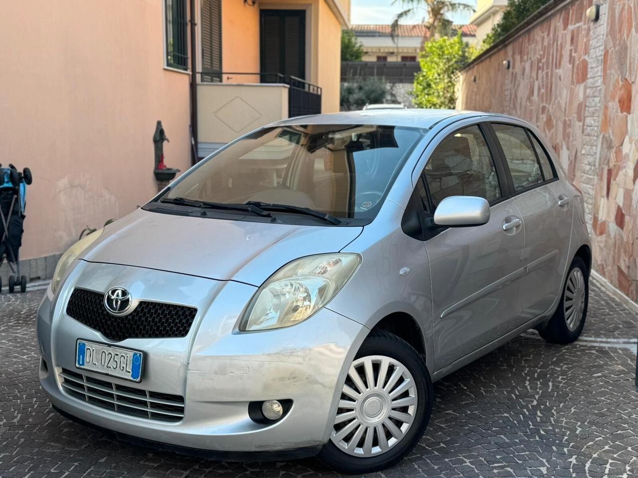 Toyota Yaris 1.3 5 porte Navi