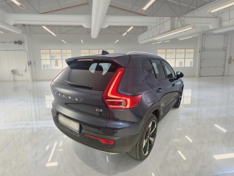 VOLVO XC40 D3 automatico Momentum