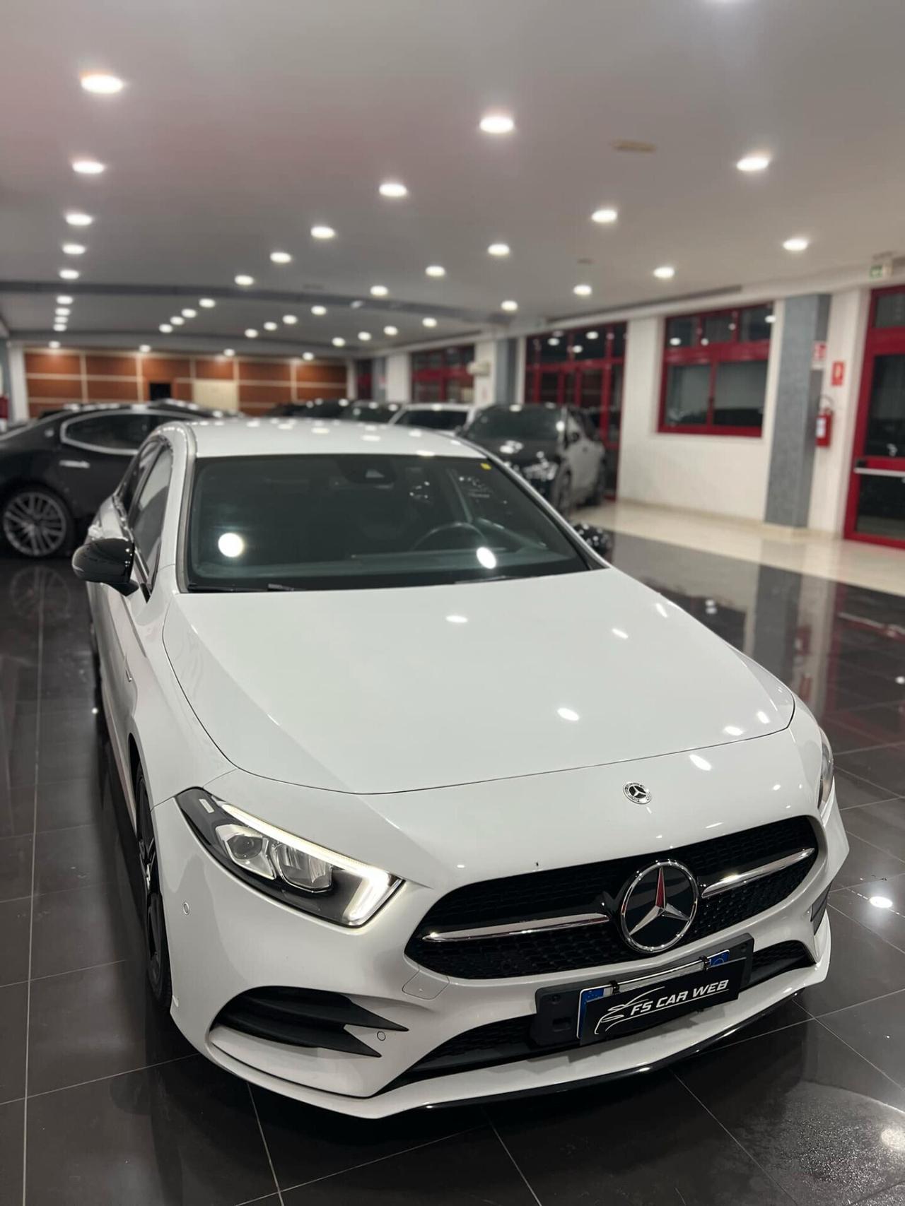 Mercedes Benz A180d Aut. Premium AMG 116 cv