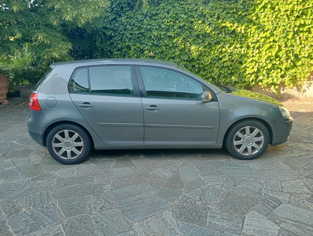 VW Golf V 2.0TDI 16V 140CV 5p. Sportline