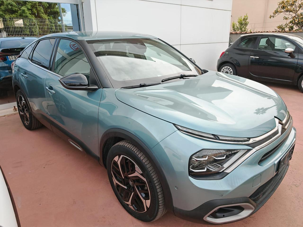 Citroen C4 PureTech 130 S&S EAT8 Shine