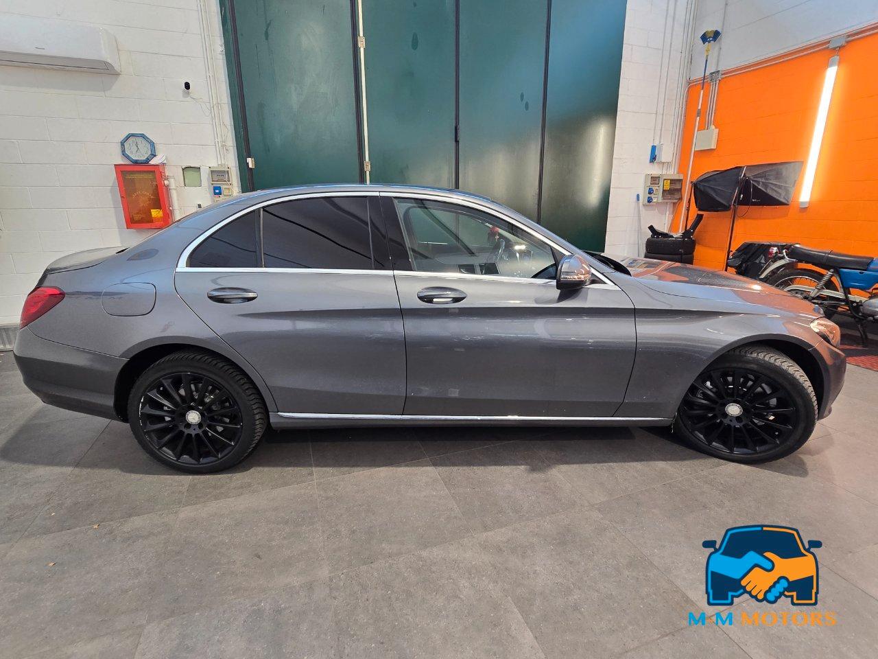 Mercedes C 220 D Executive 4Matic 9G-Tronic Plus 9m Berlina