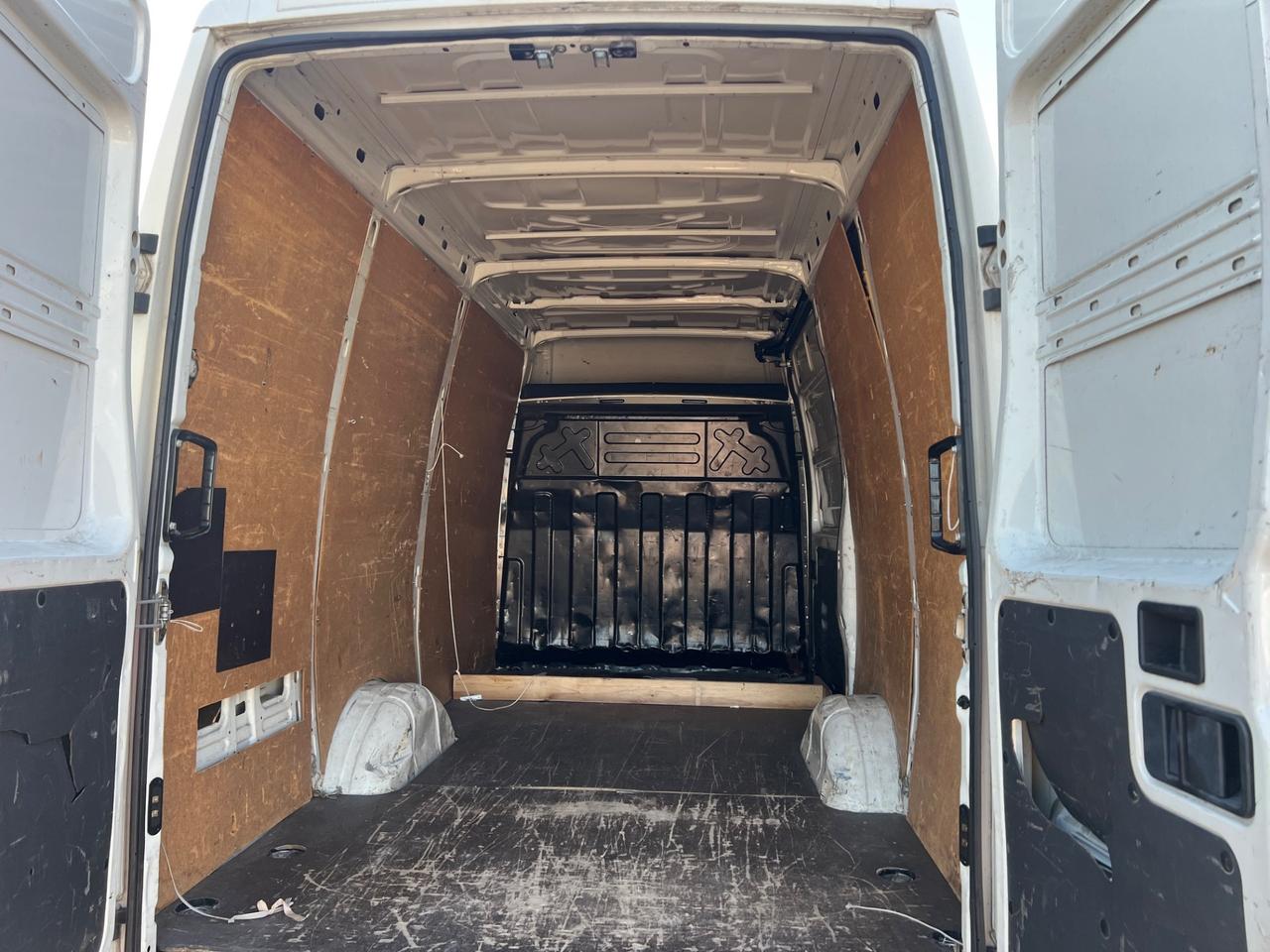 IVECO DAILY 35S15 climatizzato