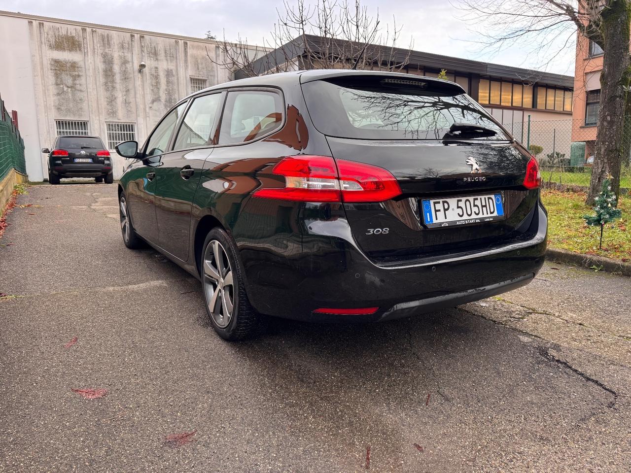 Peugeot 308 BlueHDi 130 S&S SW Allure