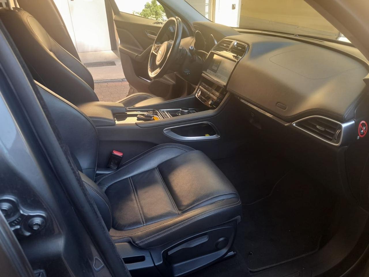 Jaguar F-Pace 2.0 20d Turbo #7015