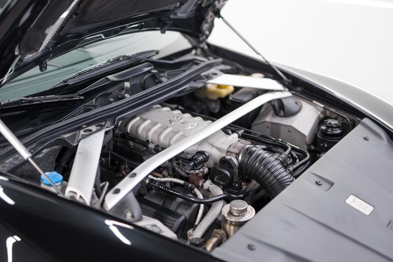 Aston Martin V8 Vantage CABRIO