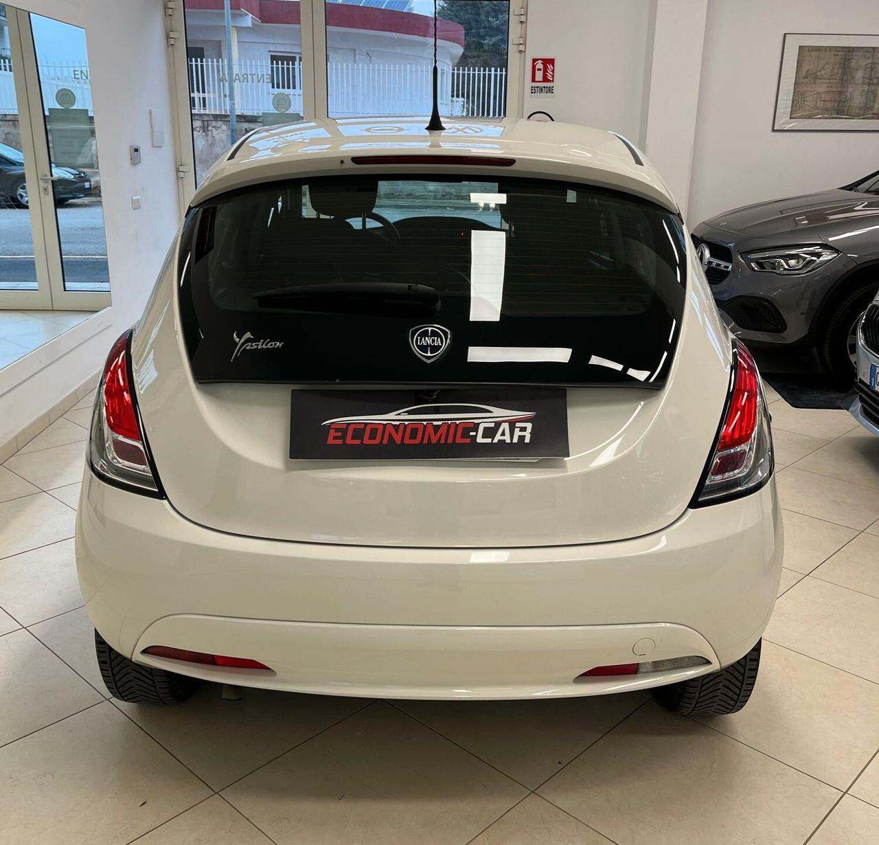 Lancia Ypsilon 1.2 69 CV 5 porte Gold Unico proprietario