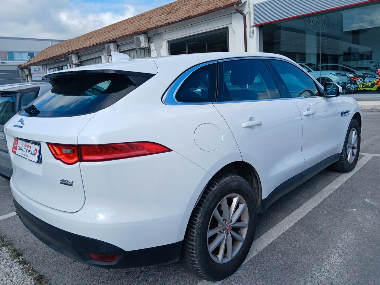Jaguar F-Pace 2.0 D 180 CV AWD aut.Prestige