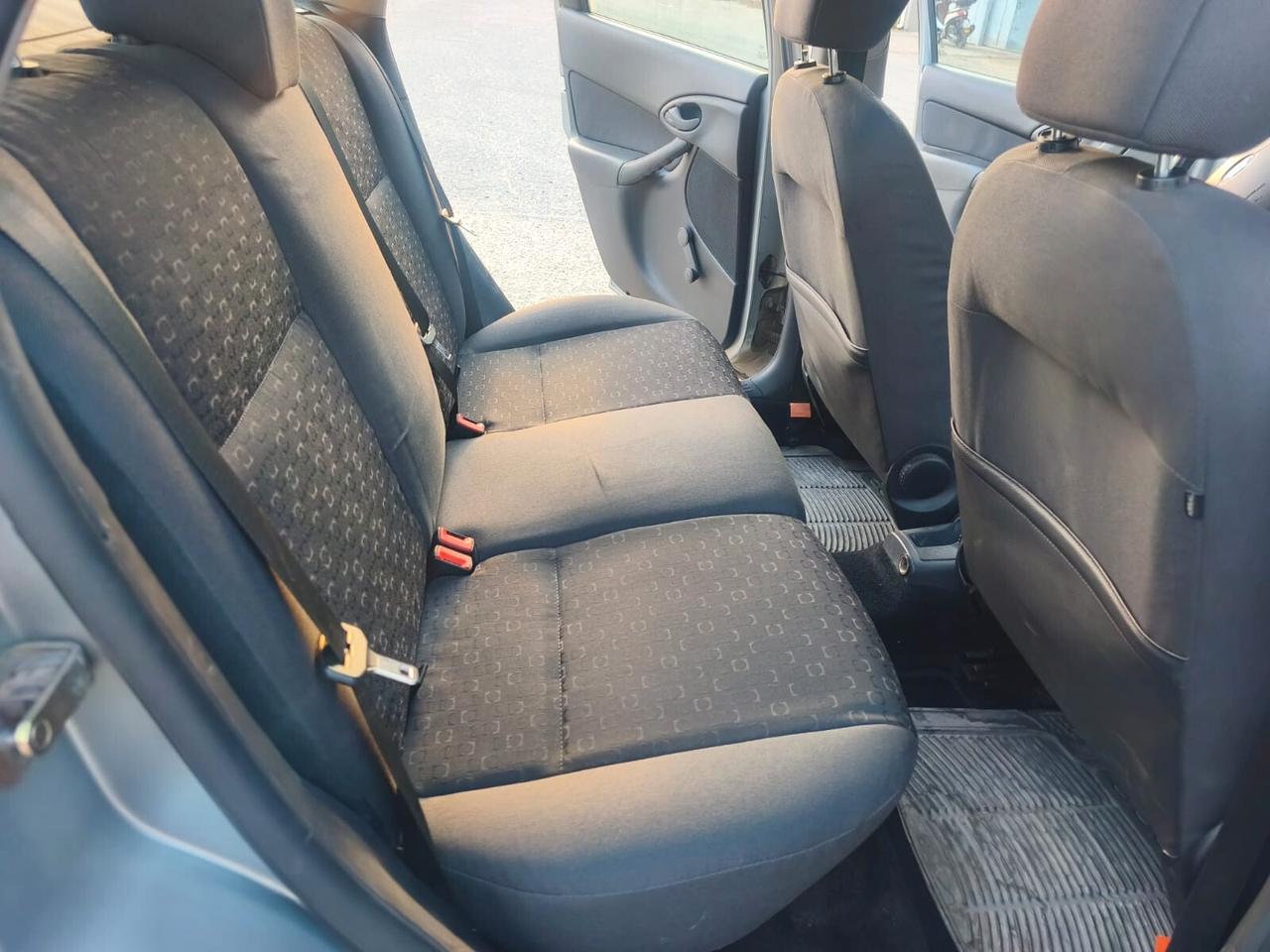 Ford Focus SW. 2003----1.6 Benzina
