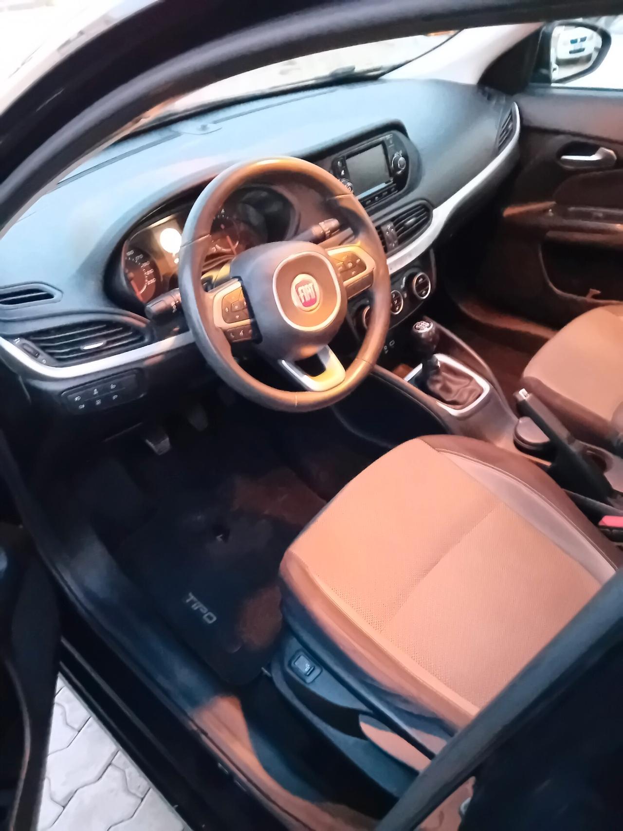 Fiat Tipo 1.6 Mjt 4 porte Opening Edition