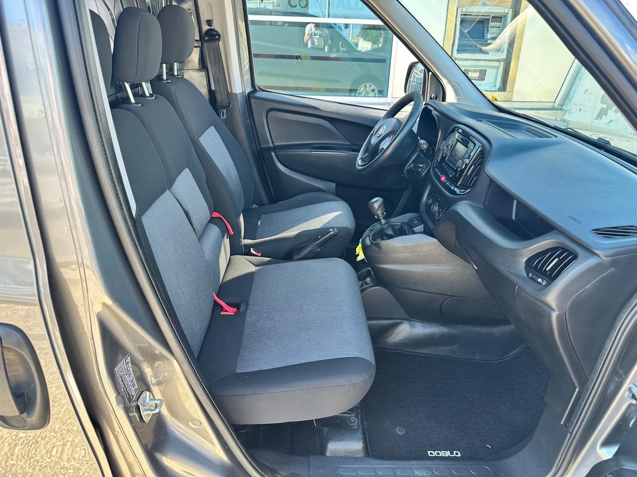 Fiat doblo maxi 3 posti 1.6 mtj 120cv lounge